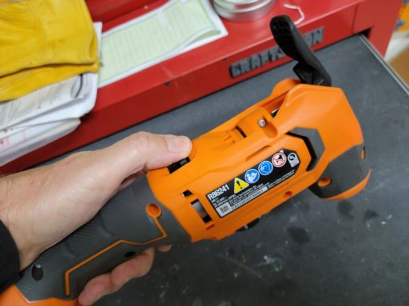 RIDGID 18V Cordless Oscillating Multi-Tool (Tool Only) with 14