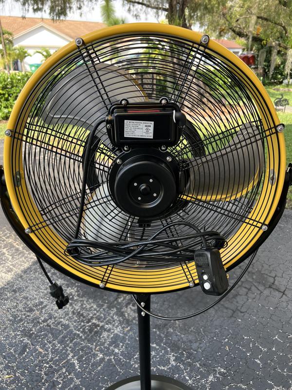 Atemomen 4400 CFM 20 in. Outdoor Misting Fan in Yellow Pedestal
