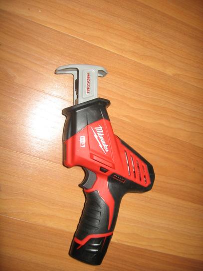 Milwaukee M12 12V Lithium-Ion HACKZALL Cordless Reciprocating Saw