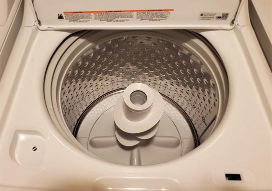 GE 4.2 cu. ft. White Top Load Washing Machine with Stainless Steel ...