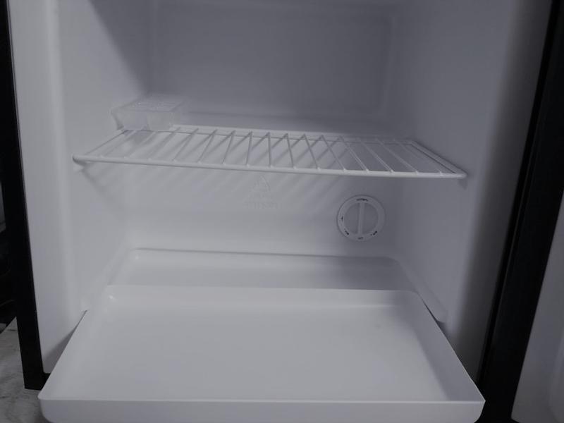 WELL FRIDGE mini ホワイト　冷蔵庫 Refrigerator KS 0615 F KS0615F | VOX Electronics