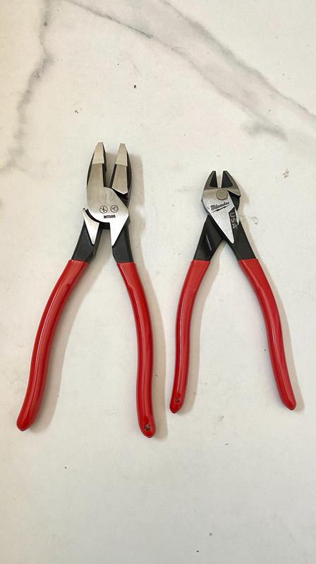 Milwaukee 9 in. Lineman & 8 in. Diagonal Dipped Grip Plier Set (2