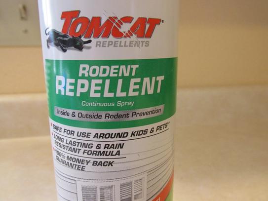 TOMCAT 14 oz. Rodent Repellent for Indoor and Outdoor Mouse and Rat  Prevention, Continuous Spray 036830605 - The Home Depot