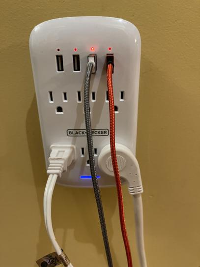 BLACK+DECKER 25 ft. 4 Outlets and 2 USB Retractable Extension Cord