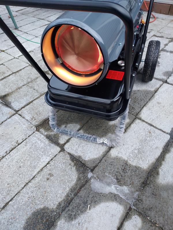 Dyna-Glo Delux 140K or 180K BTU Kerosene Forced Air Heater