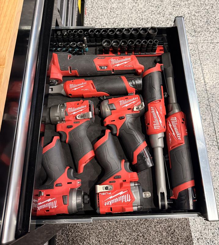Milwaukee M12 FUEL SURGE 12V Lithium-Ion Brushless Cordless 1/4 in
