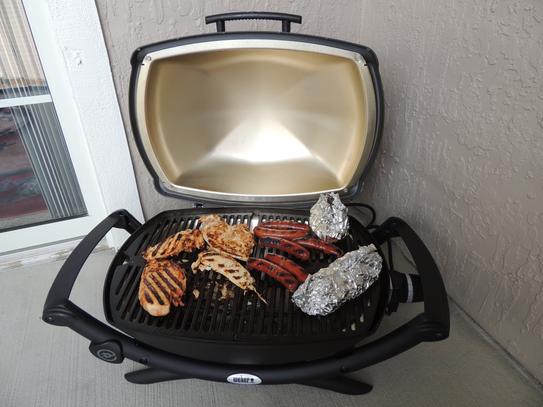 Weber Q 2400 1-Burner Portable Electric Grill in Gray 55020001