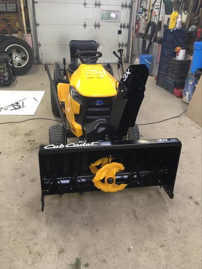 Cub Cadet 42 In 3 Stage Snow Blower Attachment For Cub Cadet Xt1 And Xt2 Lawn Mowers 2015 And 9467