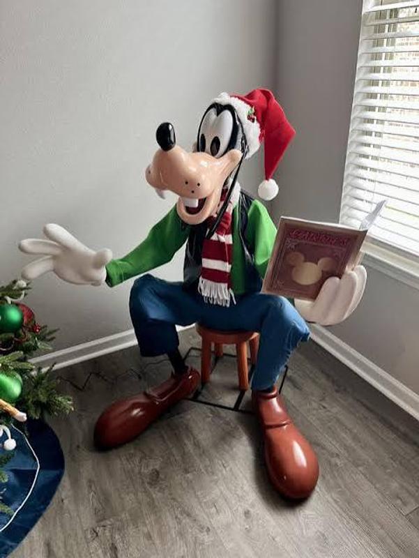 Disney 4 FT Animated Holiday Goofy 25SV24966 - The Home Depot