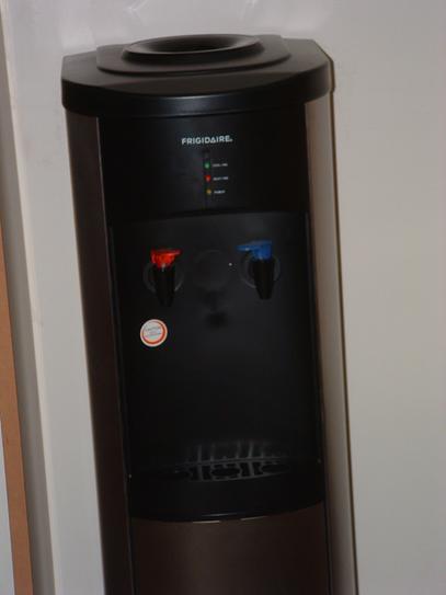 Frigidaire Water Cooler/Dispenser in Stainless Steel EFWC519 - The Home  Depot