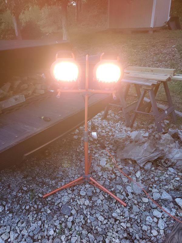 HDX 1200-Watt Halogen Tripod Work Light LG351-1200W - The Home Depot