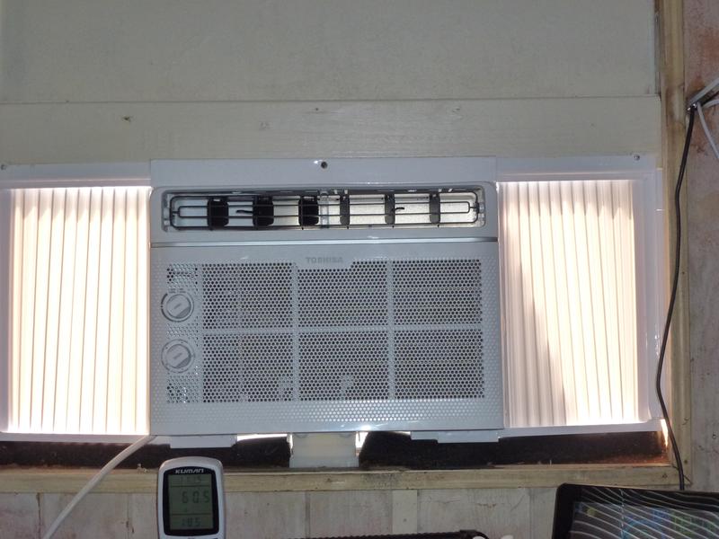 Toshiba 5,000 BTU 115-Volt Window Air Conditioner in White RAC