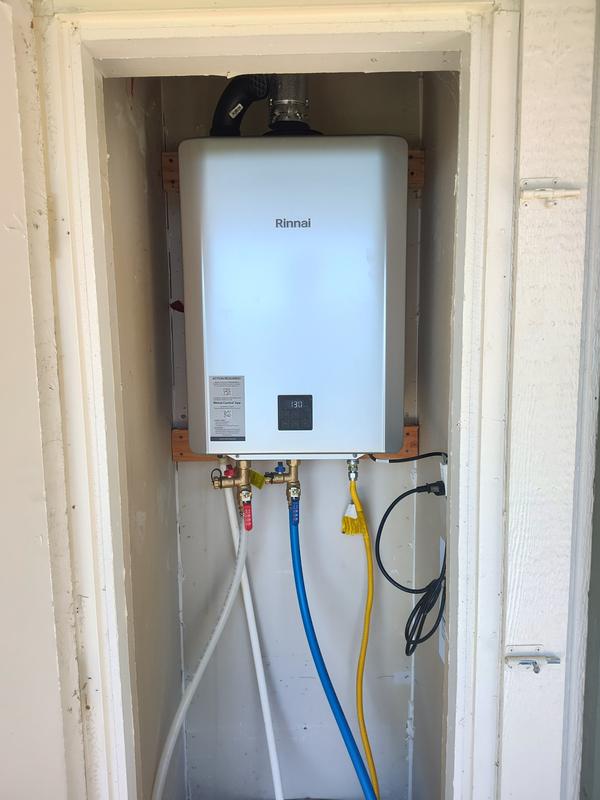 Rinnai Sensei Super High Efficiency Plus 11 GPM 199,000 BTU