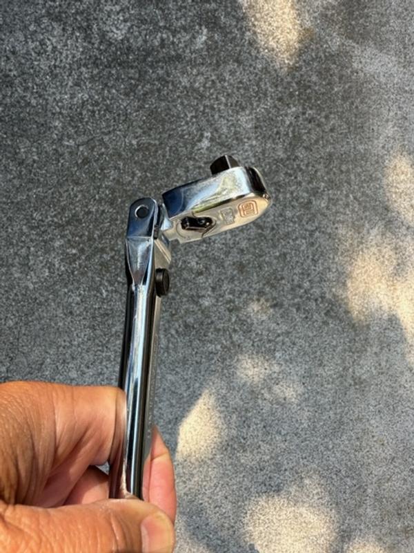 GEARWRENCH 1/4 in. Drive 120XP Locking Flex Head Ratchet 7 in