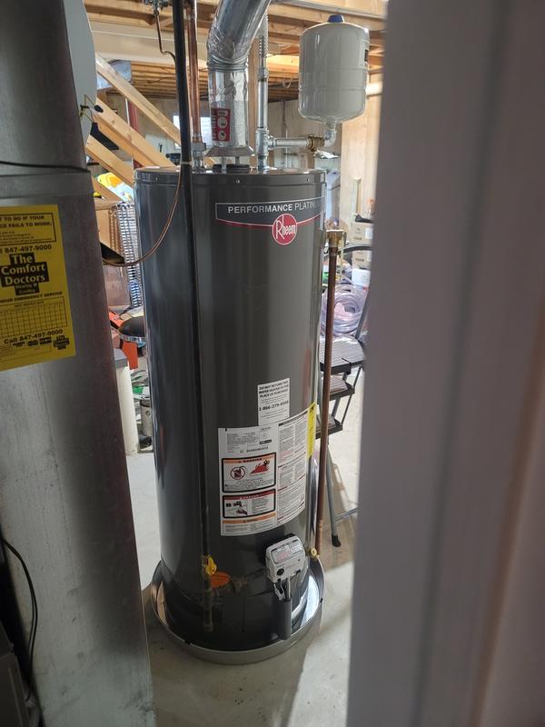 Rheem Performance Platinum 55 Gal. Tall 12 Year 50,000 BTU Natural Gas Tank  Water Heater XG55T12EC50U0 - The Home Depot