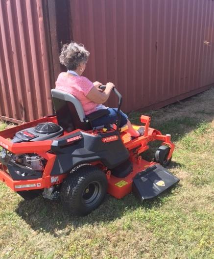 Ariens IKON X 52 in. 23 HP Kawasaki Gas Hydrostatic Zero-Turn