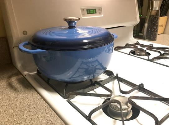 Lodge Enamelware 6 qt. Round Cast Iron Dutch Oven in Lagoon Blue with Lid  EC6D38 - The Home Depot