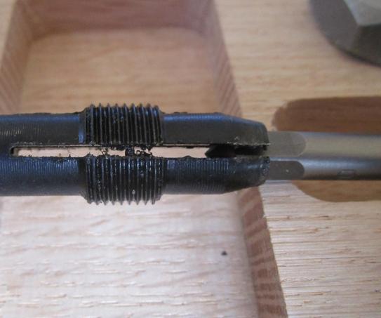 DEWALT Fractional Tap and Large Hexagon Die Set (14-Piece) DWA1452