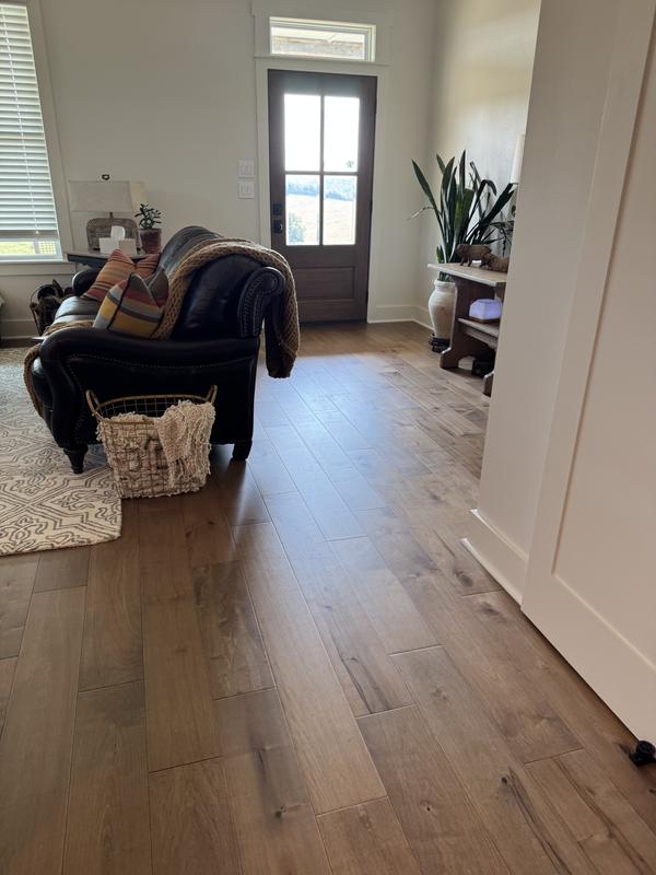 Malibu Wide Plank Cardiff Maple 3/8 in. T x 6.5 in. W Click Lock