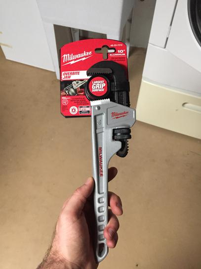 Milwaukee 12 in. Smooth Jaw Pipe Wrench 48-22-7186 - The Home Depot