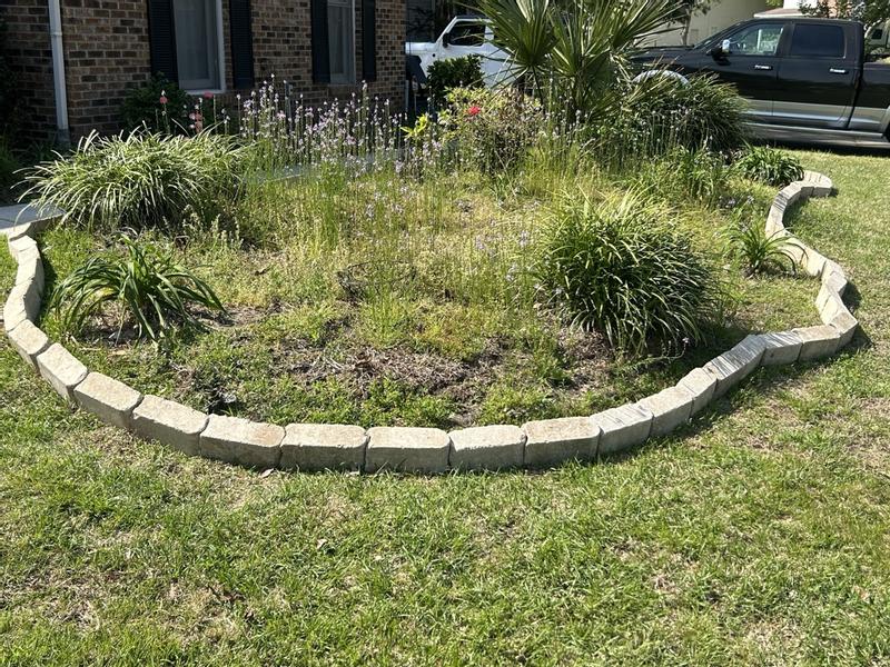 RumbleStone 10.5 in. x 3.5 in. x 5.25 in. Cafe Concrete Edger RumbleStone 10.5 in. x 3.5 in. x 5.25 in. Cafe Concrete Edger