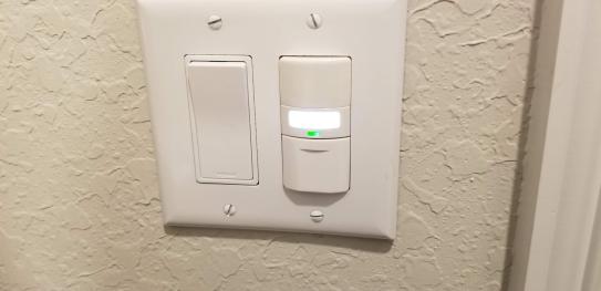 Gray Eaton OS310U-GY-K Motion-Activated Occupancy Sensor Wall Switch