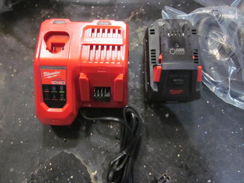 Milwaukee M18 FUEL 18V 16 in. Brushless Cordless QUIK-LOK