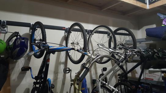 rubbermaid fasttrack bicycle