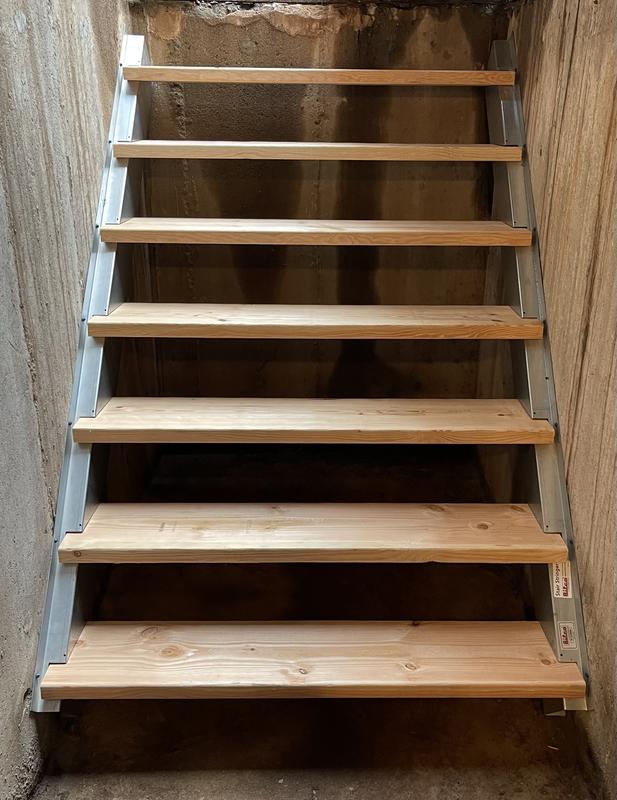 Bilco Cellar Door Stair Stringer Size C 8.9 x 91.25 x 2.09 Galvanized Steel Stair Stringer 8 Tread
