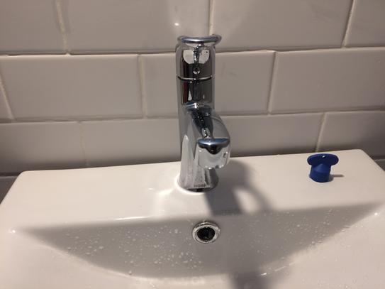 Moen Kleo Single Hole Single Handle Mid Arc Bathroom Faucet In