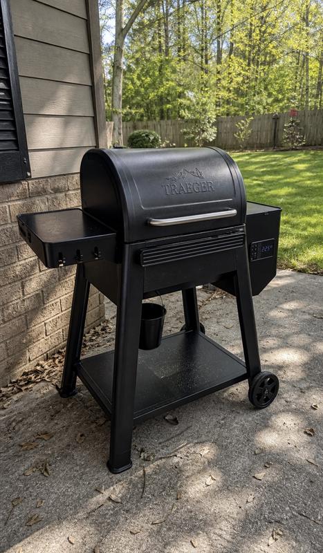 Traeger Westwood XL Wood Pellet Grill and Smoker in Black