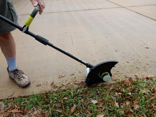 RYOBI P2008A ONE+ 18V 13 in. Cordless Battery String Trimmer/Edger (Tool Only) b0511e3f 0df5 5e31 958a d0aadc58138e