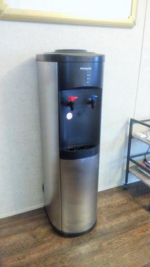 Frigidaire Water Cooler/Dispenser in Stainless Steel EFWC519 - The Home  Depot