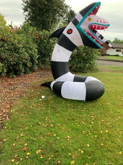 Beetlejuice sand worm cheapest inflatable