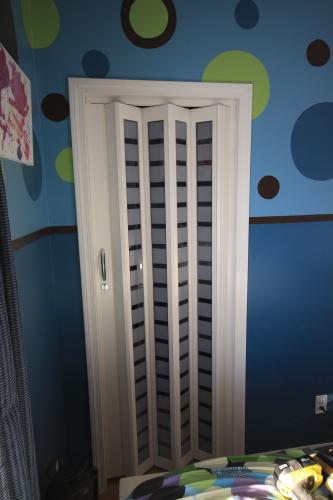 Spectrum 36 In X 80 In Century Pvc Vinyl Aluminum Frosted Square