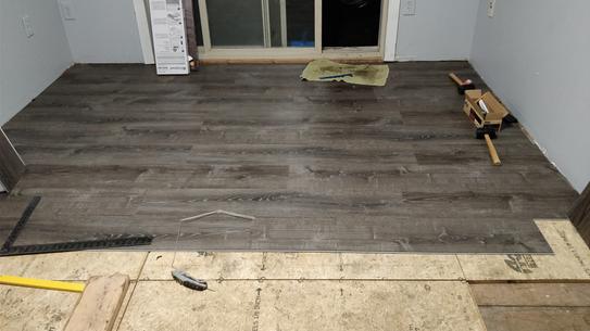 LifeProof Sterling Oak 8.7 in. x 47.6 in. Luxury Vinyl Plank Flooring ...