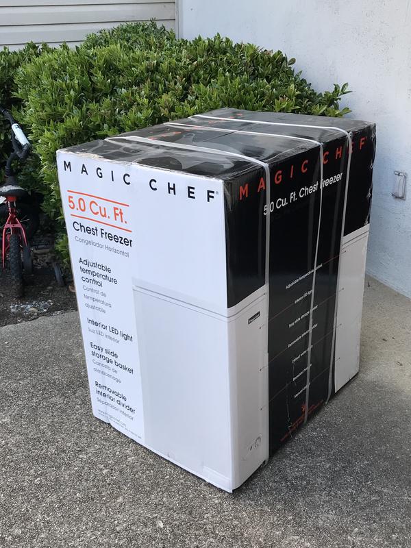 Magic Chef 5.0 cu. ft. Chest Freezer in White HMCF5W4 - The Home Depot