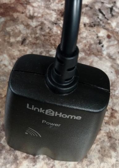 Link2Home Wireless Indoor Remote Control Outlet Switch with 1 RCV and 1  Remote EM-RF100W - The Home Depot