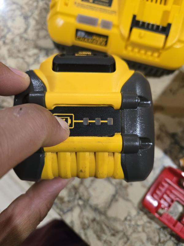 DEWALT FLEXVOLT 60V MAX Cordless In-line 1/2 in. Stud and Joist