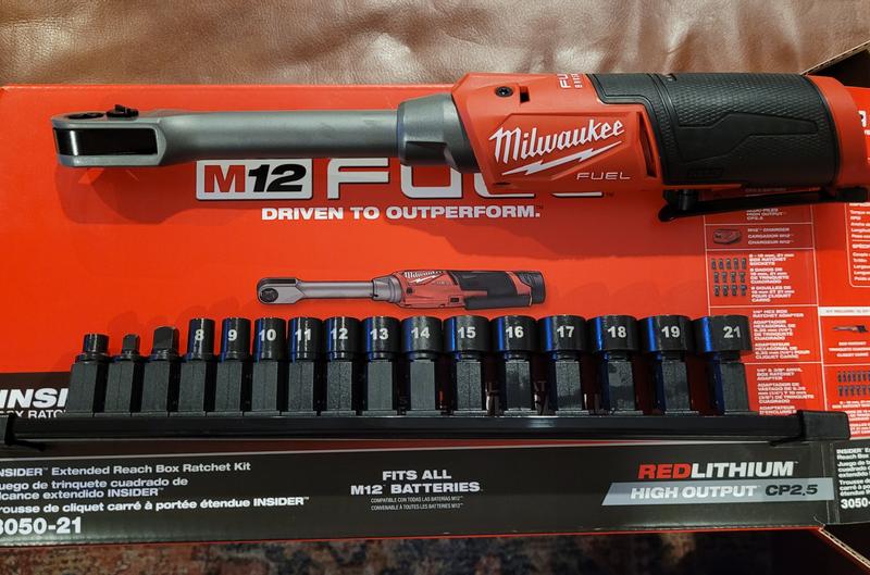 Cliquet Sans Fil Milwaukee 2558-20 M12 Fuel 12V 1/2 Pouce – 60 Ft-lbs – Outil Nu