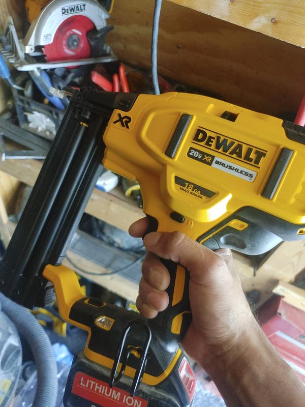 DEWALT DCN680 18 Gauge Brad Nailer Review, 40% OFF, 42% OFF