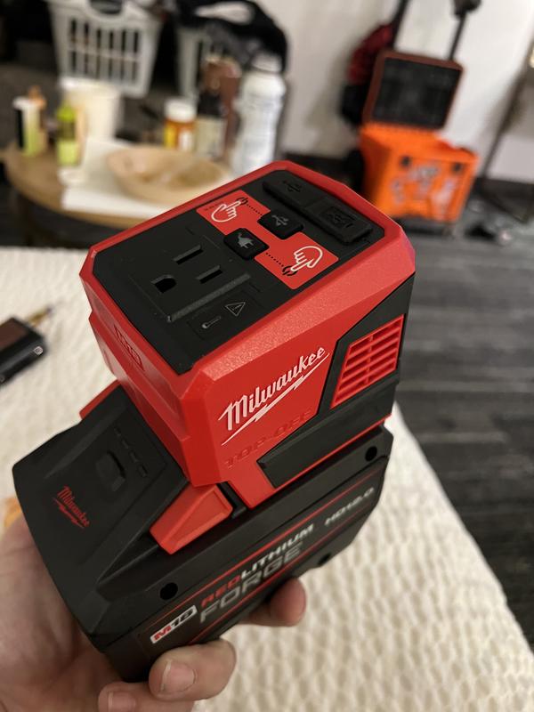 Milwaukee M18 18-Volt Lithium-Ion 175-Watt Powered Compact
