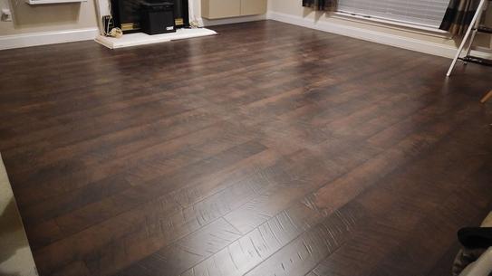 Pergo Outlast Molasses Maple 10 Mm Thick X 6 18 In Wide X 47 14 In Length Laminate Flooring 4237