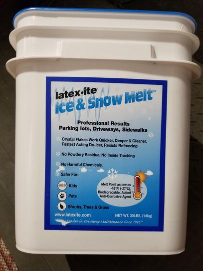 30 lb pail ice and snow meltflakes sidewalk driveway crystal safe lots quick 