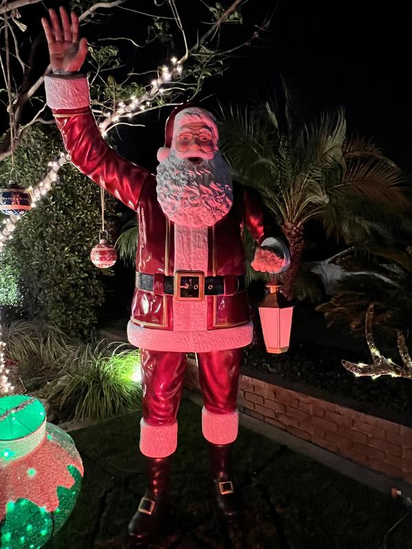 Home Accents Holiday 8 ft. Giant-Sized LED Towering Santa with Multi-Color  Lantern 23SV23825 - The Home Depot