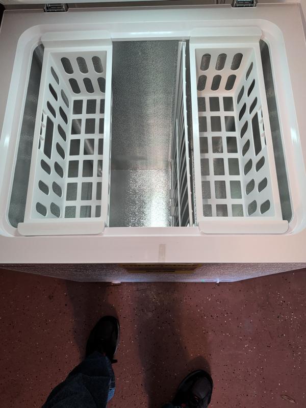 Have a question about VISSANI 7 cu. ft. Manual Defrost Chest