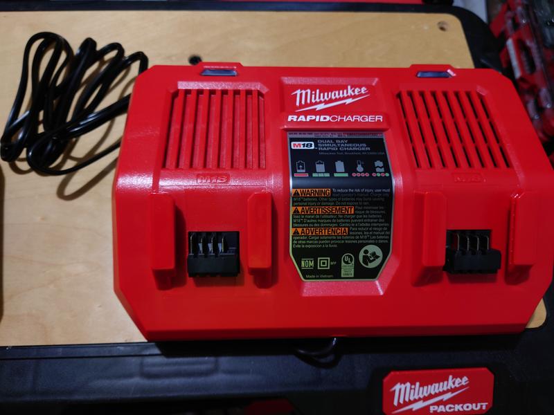 Milwaukee M18 FUEL 18V Pole Articulating Hedge Trimmer w/ 8