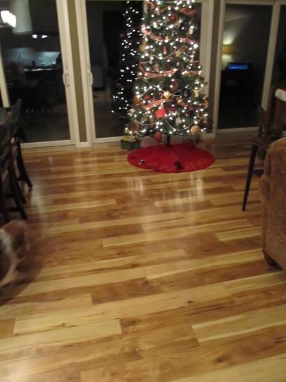 Pergo Xp Country Natural Hickory 10 Mm Thick X 5 1 4 In Wide X 47