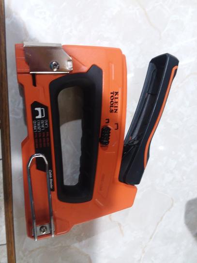 Klein Tools Loose Cable Stapler 450-100 - The Home Depot