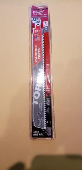 Milwaukee 9 in. 8 TPI Torch Carbide Teeth Metal Cutting SAWZALL ...